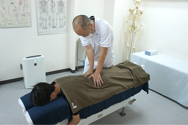 本格的治療系カイロプラクティック院